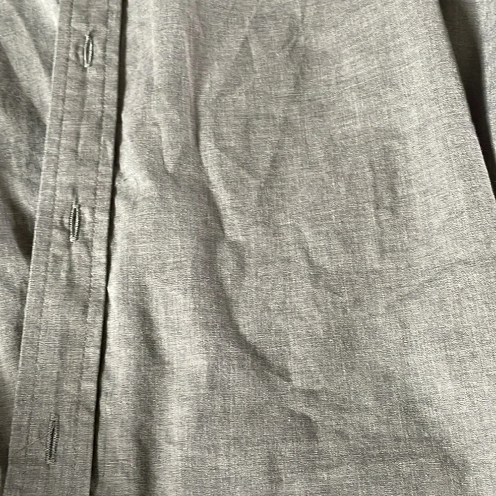 Old Navy Relaxed Fit Gray Boys Collared Button Down